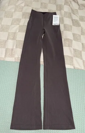 NWT Lululemon Ribbed Softstreme Flared Pant *Regular size 0 Espresso thumbnail 1