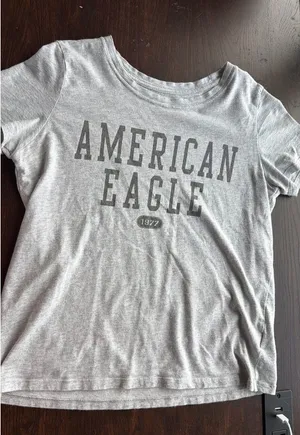American Eagle graphic tee thumbnail 1