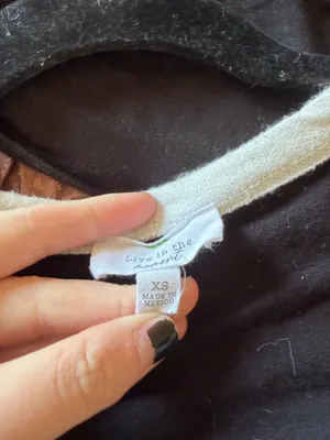 Black and white long sleeve top Size XS thumbnail 2