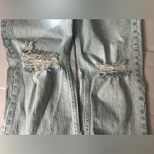 Abercrombie Curve Love: The Dad High Rise Jean 28 thumbnail 7