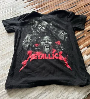 Metallica concert tshirt thumbnail 1
