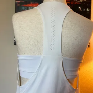 Womens sz8 Lululemon Hit It Tank Built in Sports Bra No Padding thumbnail 9