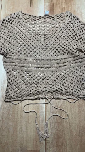 Venus Womens Tan Crochet Open Knit Short Sleeve Top with Tassel Hem Size Small‎ thumbnail 1
