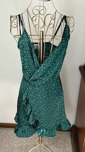 Polly Wrap Mini Dress Polka Dot Ruffle Hem Size 4 Green thumbnail 1