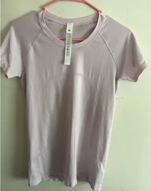 Lululemon Swiftly Short Sleeve Shirt Tech 2.0 thumbnail 1