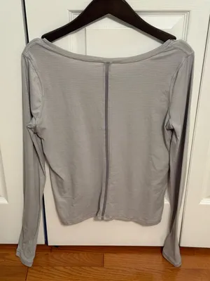 Lululemon Intensi-Tee Long Sleeve in Heathered Seal Grey / Battleship thumbnail 3
