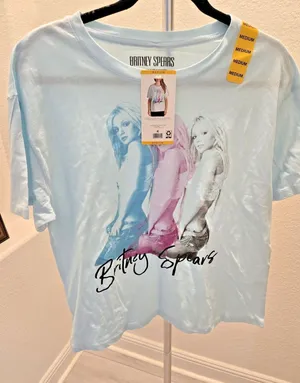 Britney Spears Medium Graphic Band Tee Light Blue 100% Cotton Pop Princess NEW thumbnail 1