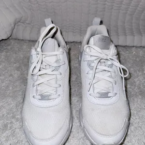 Nike RYZ 365 2 White Metallic Platinum (Women's) thumbnail 3