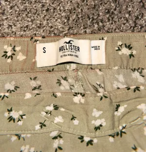 Hollister Floral Skirt Mini thumbnail 3