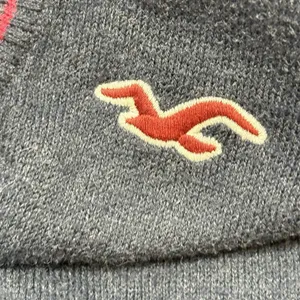 Hollister Y2K Navy V-Neck Sweater Red Striped Trim Preppy Bella Swan Core L thumbnail 5
