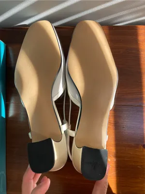 Life Stride White Judith Slingback Block Heel Pumps Size 8 thumbnail 5