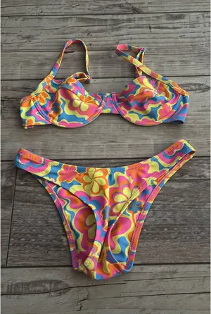 Kulani Kinis Bikini thumbnail 1