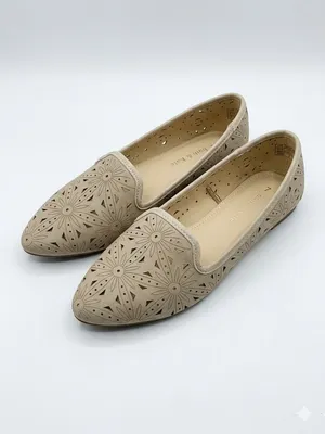 Kate & Olivia beige laser-cut pointed toe flats Brand new size 7 thumbnail 3