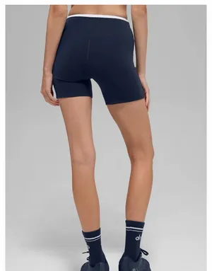 Alo Yoga Airbrush Shorts 5" thumbnail 2