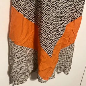 Old Navy Geometric Pattern Racerback Spaghetti Strap Tank Top Women’s Medium thumbnail 3