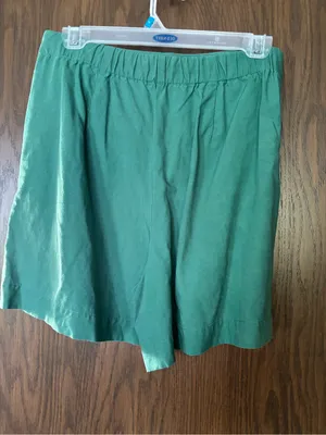 UNIQLO Women's Green Skirt Skort thumbnail 2