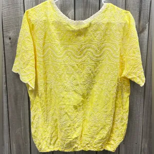 NWT yellow floral embroidered top size XL stretchy bottom hem bohemian‎ hippie thumbnail 3