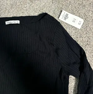 Abercrombie Long Sleeve Top thumbnail 2