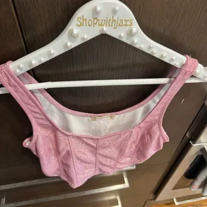 Altar'd State Sparkly Pink‎ Cropped Tank women’s medium thumbnail 2
