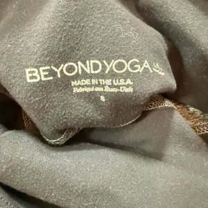 Beyond Yoga Spacedye High Rise Yoga Leggings Grey Heathered 24.5 Inseam Small thumbnail 9