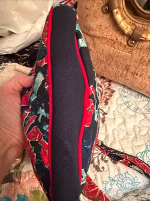 🦀🦀🦀BOGOHO🦀🦀🦀Paul Brent Red Navy Quilted Floral Anchor Crossbody thumbnail 8
