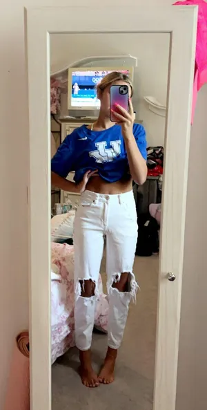 American Eagle jeans thumbnail 1