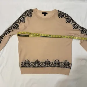 J Crew Women’s,Peach Cream/Black Marino Wool,Embroidered Sweater.Size-Small. thumbnail 4