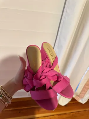 Pink bow Lulus Heels  thumbnail 2