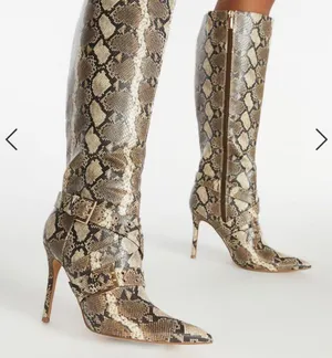 🆕 Snake Print Wide Calf Stiletto Boots thumbnail 2