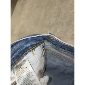 Levis '94 Baggy Jeans Women 25x31 Medium Wash Blue EUC! thumbnail 5