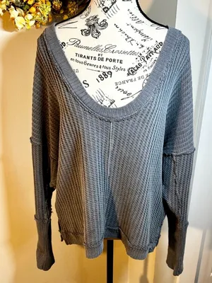 💥WE THE FREE New Magic Oversized V-Neck Thermal Top Charcoal Black Sz L💛 thumbnail 2