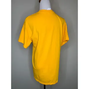Welcome to Mizzou Gold T Shirt w Columns Graphic Tee Size Medium thumbnail 2