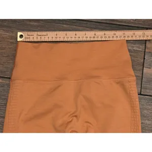 Alphalete High Rise Seamless Butt‎ Scrunch Leggings Burnt Orange Medium Yoga Gym thumbnail 6