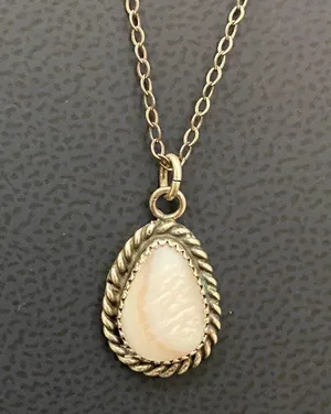 Vintage Native American Sterling Silver Mother Of Pearl Teardrop Pendant Necklac thumbnail 4