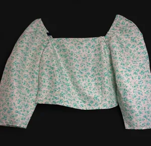 Levi’s Top thumbnail 1