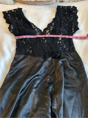 Victoria’s Secret gold label black floral lace bodice satin skirt rosette size M thumbnail 10