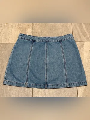 Altar'd State Medium Blue Denim Label Detail thumbnail 2