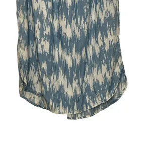 Old Navy Womens Dress Shirt Size‎ XS Blue White Pattern SS Pockets thumbnail 3