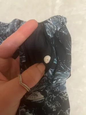 Lululemon Tracker Short V 4” Size 4 thumbnail 4