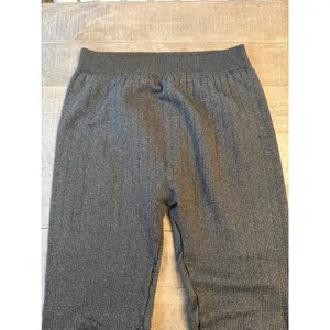 Aeropostale Women's Dark Gray Textured Knit Leggings Size Large thumbnail 2