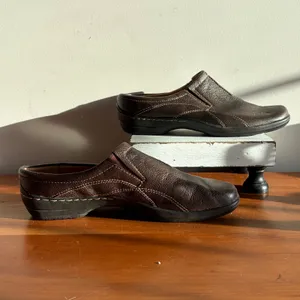 Browns Landing Amy Dark Brown Leather Mules Clogs Shoes‎ Womens 8M FL423-26 thumbnail 3