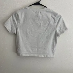 Dazy White Short Sleeve Cropped Baby Tee Slim Fit Crew Neck Size M thumbnail 8