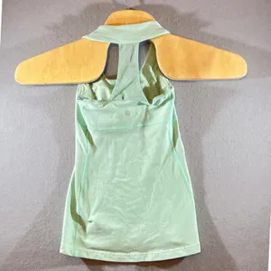 653 | Lululemon Mint Green Racerback Athletic Tank‎ Top Built In Bra Womens 4 thumbnail 2