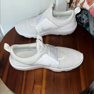 Nike White Slip-On Sneakers thumbnail 6