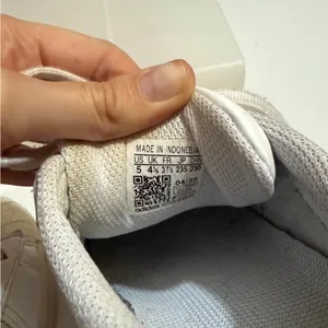 Adidas Superstar white sneakers, size 5 thumbnail 7