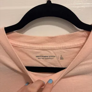 Abercrombie Light Pink T-Shirt thumbnail 2