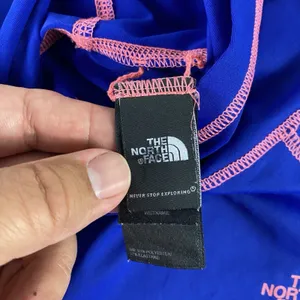 The North Face Hoodie Womens Medium Blue Running Performance Sweatshirt‎ Graphic thumbnail 4