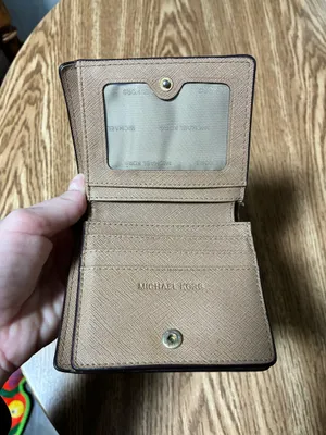 Small Michael Kors Wallet thumbnail 3