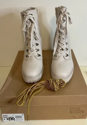 Steve madden bone leather lace up boots, size 9 thumbnail 1