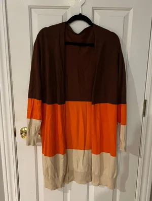 Cardigan thumbnail 1